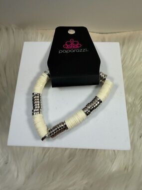 🩷5/$10Paparazzi Cream & Silver Beaded Stretch Bracelet - Paparazzi